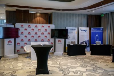 Rejestracja, kuluary, stoiska partnerów i sponsorów - zdjęcie 11