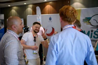 Rejestracja, kuluary, stoiska partnerów i sponsorów - zdjęcie 72