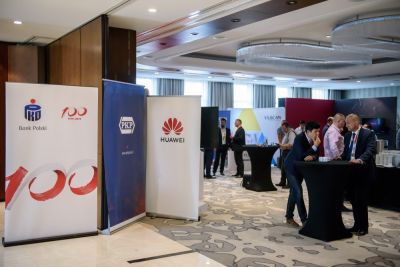 Rejestracja, kuluary, stoiska partnerów i sponsorów - zdjęcie 71