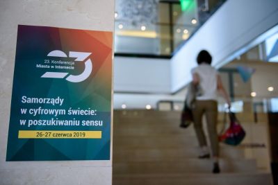 Rejestracja, kuluary, stoiska partnerów i sponsorów - zdjęcie 66