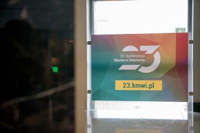 Rejestracja, kuluary, stoiska partnerów i sponsorów - zdjęcie 4