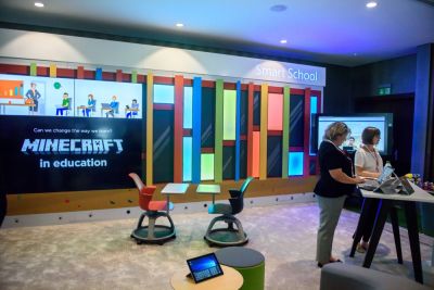 Rejestracja, kuluary, stoiska partnerów i sponsorów - zdjęcie 47