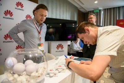 Rejestracja, kuluary, stoiska partnerów i sponsorów - zdjęcie 21