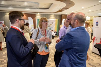 Rejestracja, kuluary, stoiska partnerów i sponsorów - zdjęcie 23